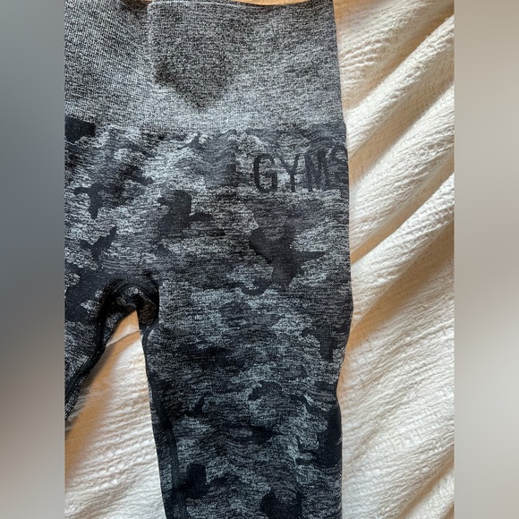 Gym Shark high waisted compression 7/8 length leggings size XS - Picture 3 of 3